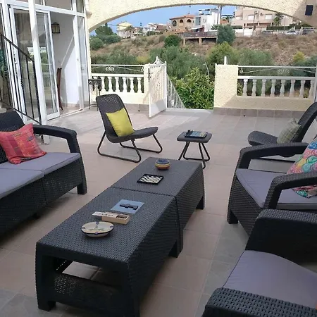 Solanas 5 *